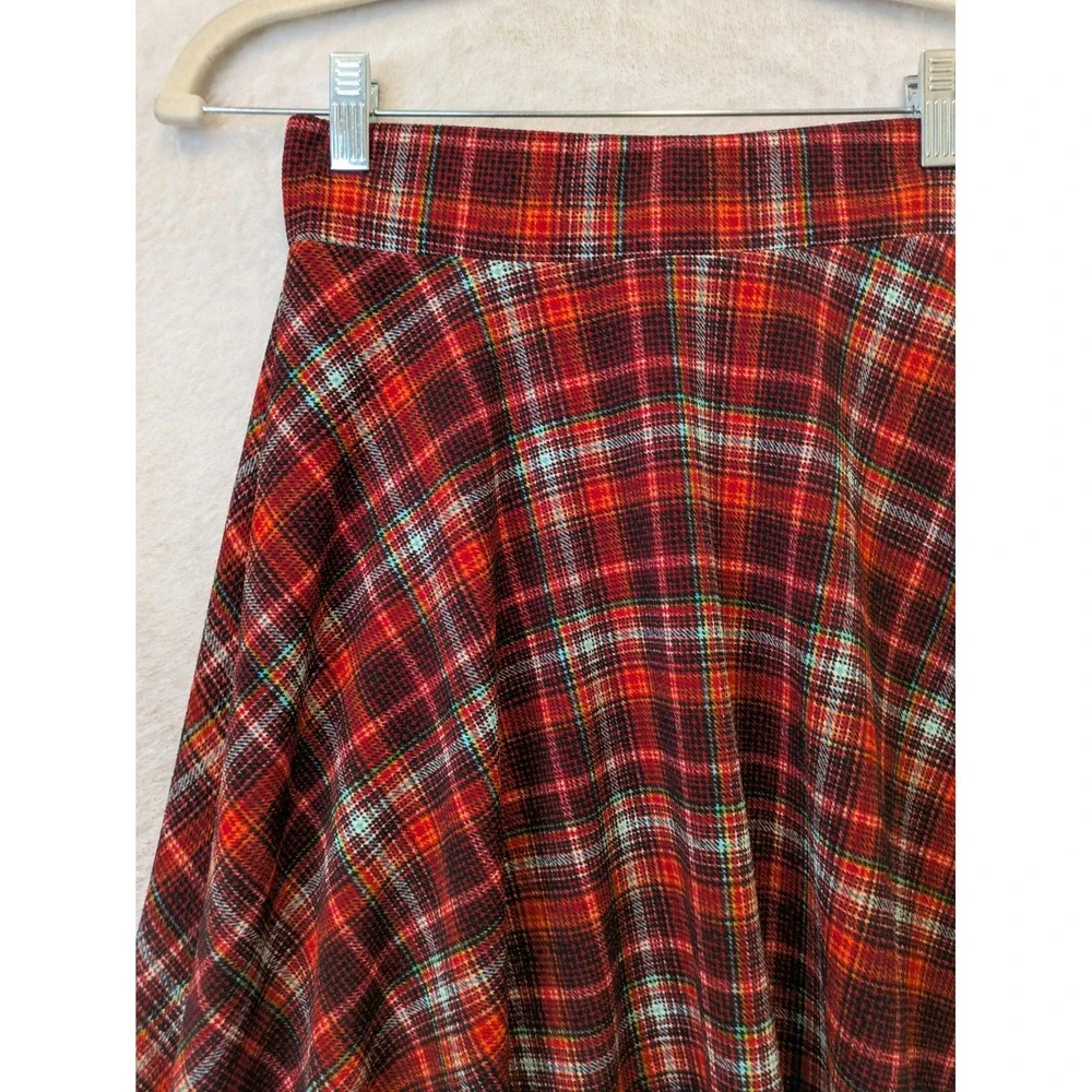 JM Fleurette Circle Skirt Women's Small Red‎ Plaid Tartan Academic Flare Knee